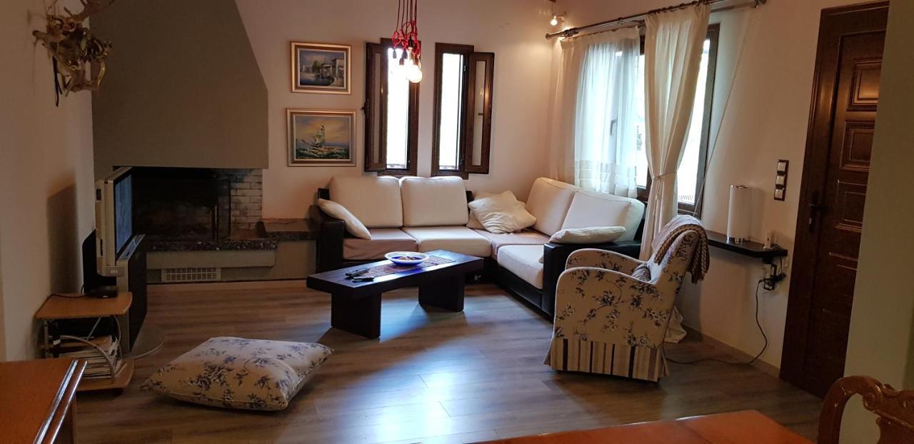 Country House By The Sea !!! Villa Karavomilos  Exterior photo